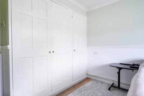 36 Garson Road, Esher, KT10 8LN