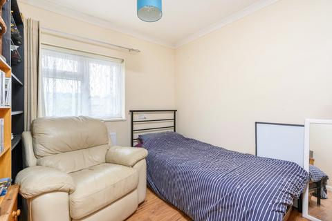 36 Garson Road, Esher, KT10 8LN