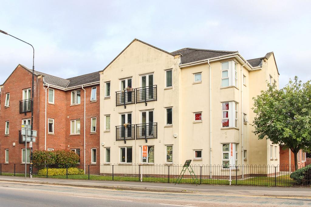 New William Close, Partington, Manchester, M31 2 bed apartment for sale £115,000