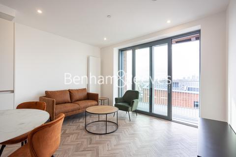 1 bedroom apartment to rent, Skyline Apartments, Makers Yard E3