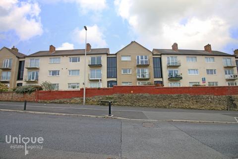 2 bedroom apartment for sale, Warbreck Court, Warbreck Hill Road, Blackpool, FY2