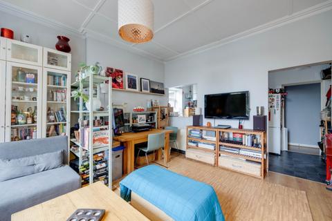 2 bedroom flat for sale, Tennison Road, South Norwood, SE25