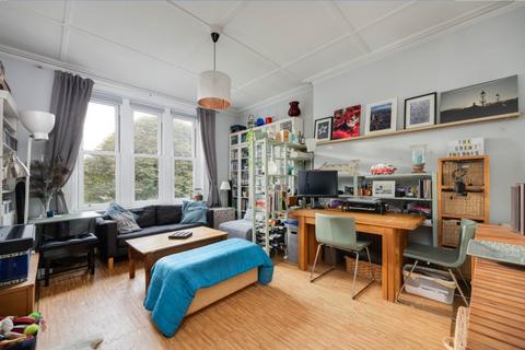 2 bedroom flat for sale, Tennison Road, South Norwood, SE25