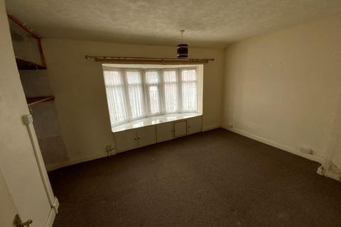 43 Hilton Road, Lanesfield, Wolverhampton, WV4 6DT