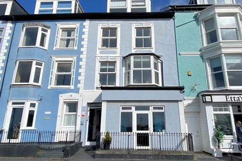 2 bedroom ground floor flat for sale, 12 Glandovey Terrace, Aberdovey LL35