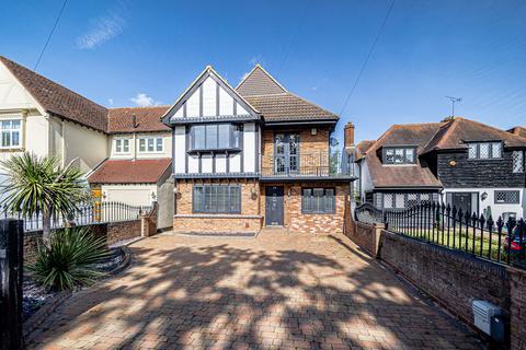 6 bedroom detached house for sale, Blenheim Chase, Leigh-on-sea, SS9