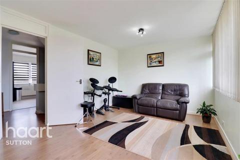 3 bedroom flat to rent, Brunswick Road, Sutton