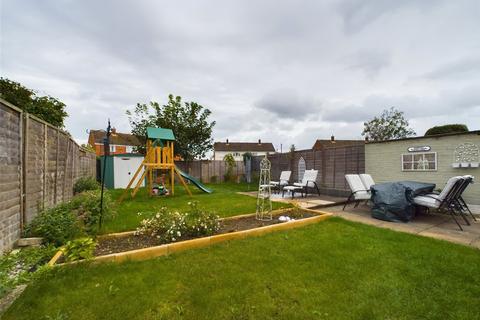 4 bedroom semi-detached house for sale, Shearwater Grove, Innsworth, Gloucester, Gloucestershire, GL3