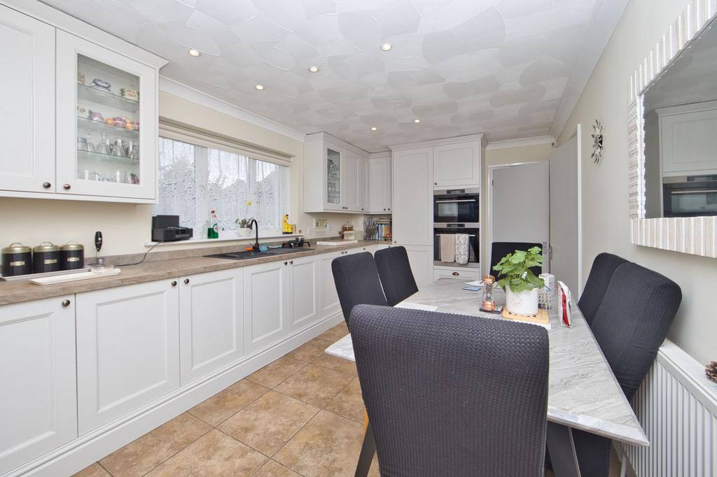 Mill Road, Deal, CT14 3 bed detached house for sale £375,000