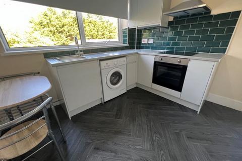 1 bedroom flat to rent, Stoneygate Road, Stoneygate, LE2