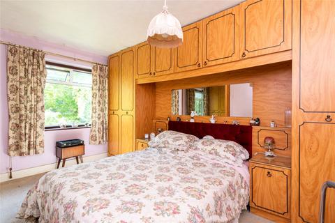 2 bedroom bungalow for sale - Chalk Hill, Dunstable, Bedfordshire, LU6