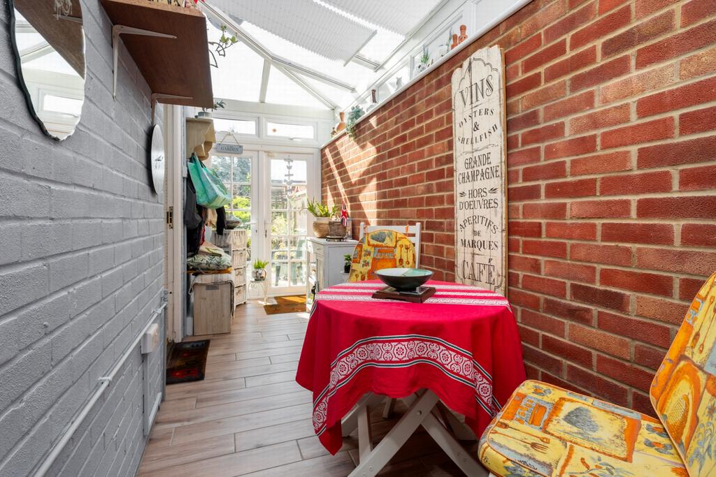 Conservatory/utility