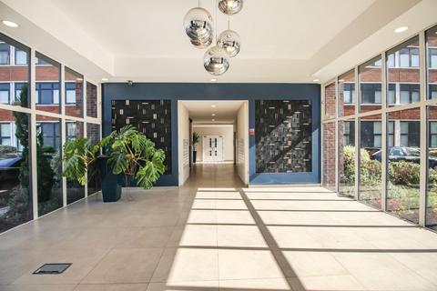 1 bedroom flat for sale, Arrowhead House, Luton, LU4