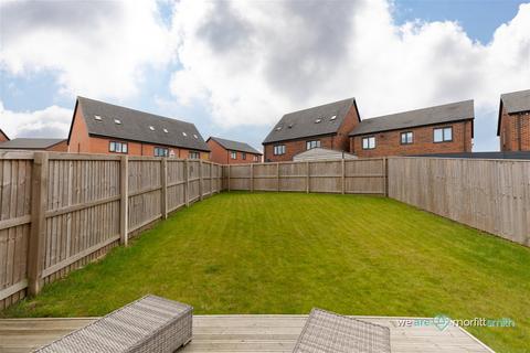 12 Foxlow Close, Waverley, Rotherham, S60 8BS