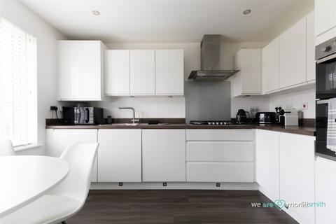 12 Foxlow Close, Waverley, Rotherham, S60 8BS