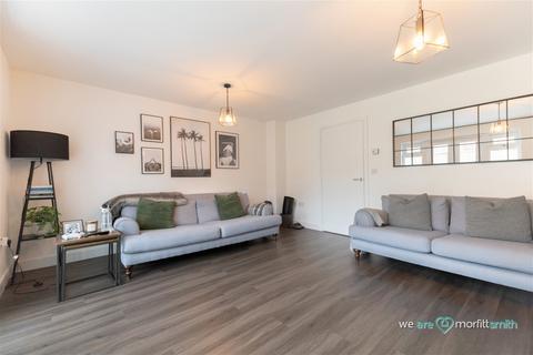 12 Foxlow Close, Waverley, Rotherham, S60 8BS