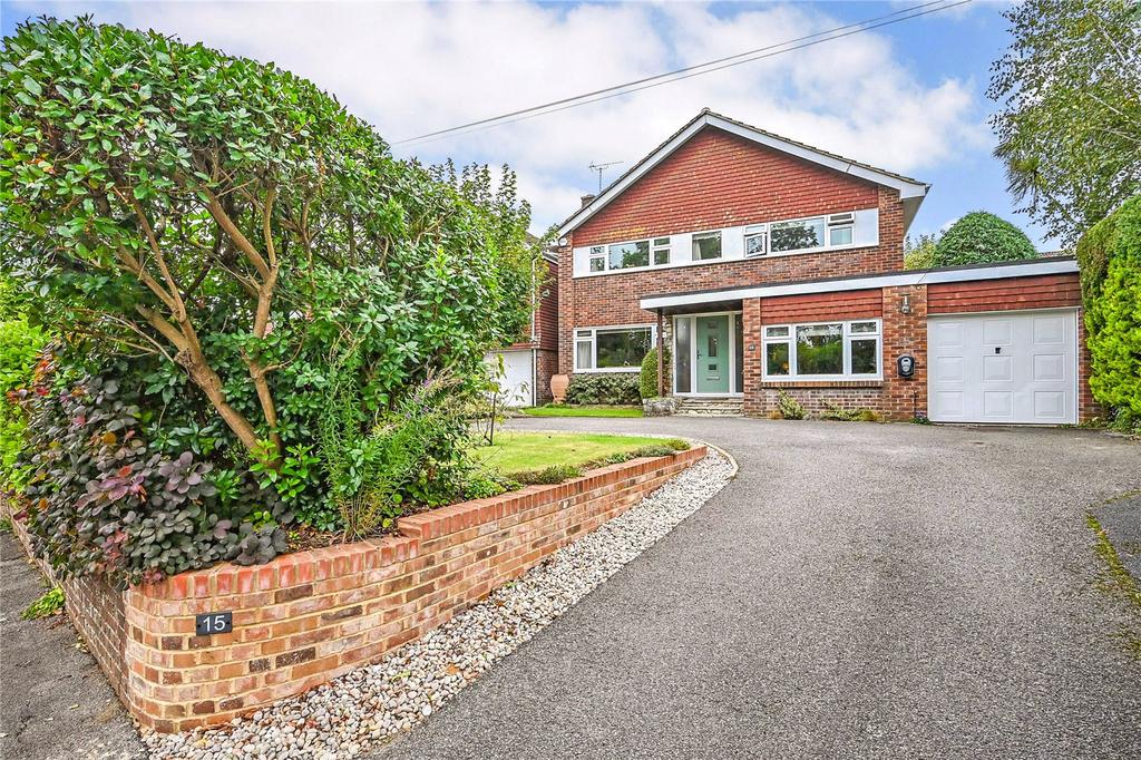 Love Lane, Petersfield, Hampshire 4 bed detached house for sale £895,000