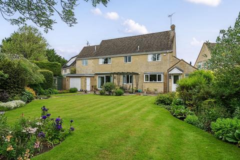 4 bedroom detached house for sale, Chesterton Park, Cirencester, Gloucestershire, GL7