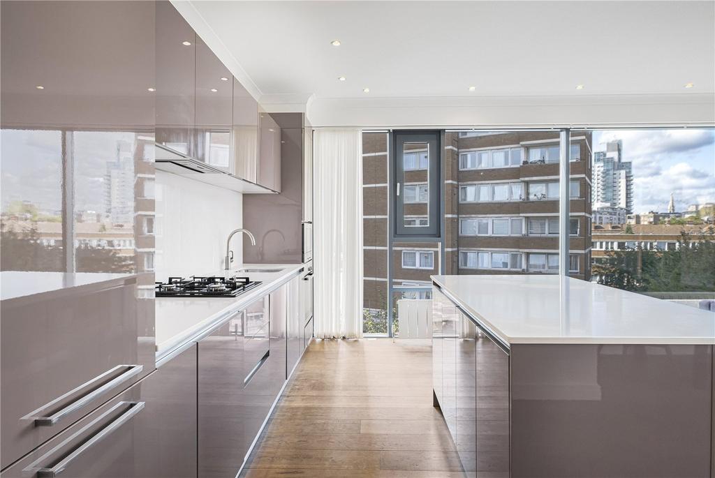 Kitchen/Reception