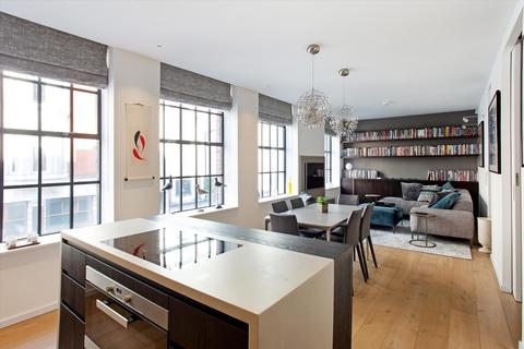 2 bedroom flat for sale - Great Portland Street, London, W1W