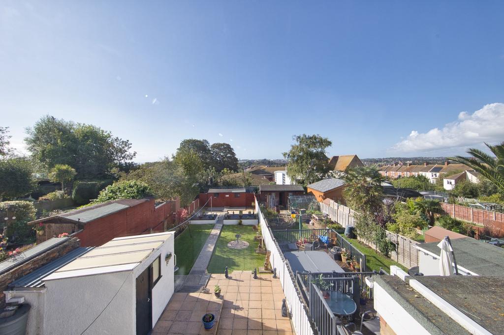 Joyes Road, Folkestone, CT19 3 bed semidetached house for sale £365,000