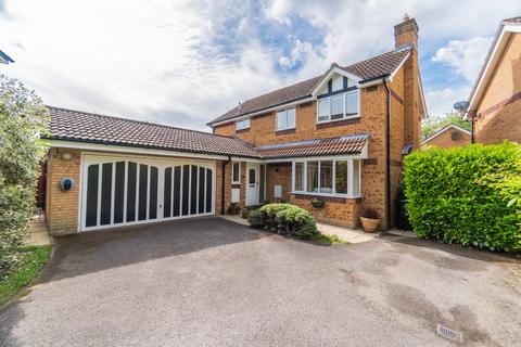 4 bedroom detached house for sale, Milne Close, Dibden Purlieu