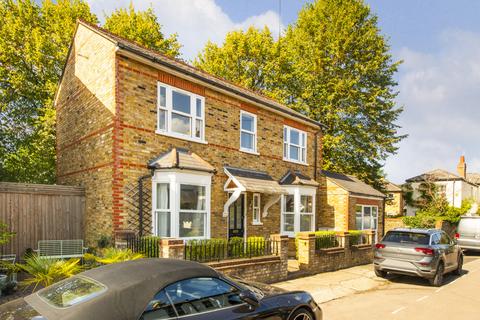 4 bedroom detached house for sale, Fitzgerald Road, Mortlake