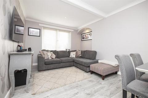 114 Birkenside, Gorebridge, EH23 4JG