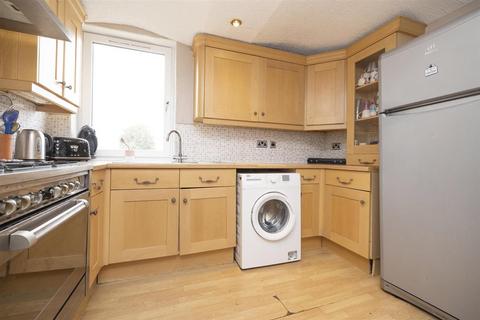 114 Birkenside, Gorebridge, EH23 4JG