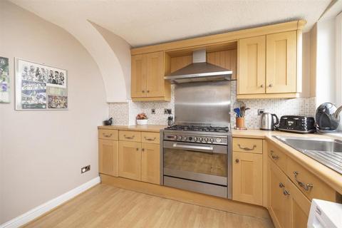 114 Birkenside, Gorebridge, EH23 4JG
