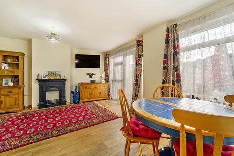 48 Boston Manor Road, Brentford, TW8 9JU
