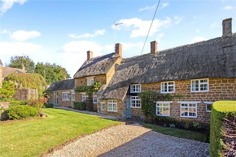 3 bedroom house for sale, Wigginton, Banbury