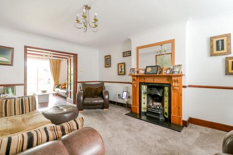 46 Wavell Close, Cheshunt, Waltham Cross, EN8 0LA