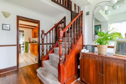 46 Wavell Close, Cheshunt, Waltham Cross, EN8 0LA