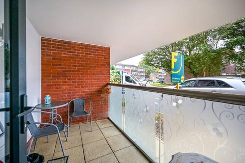 7a Howard Road, Surbiton, KT5 8SA