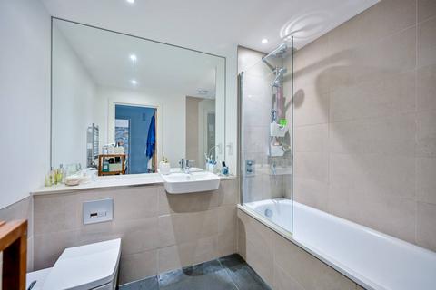 7a Howard Road, Surbiton, KT5 8SA