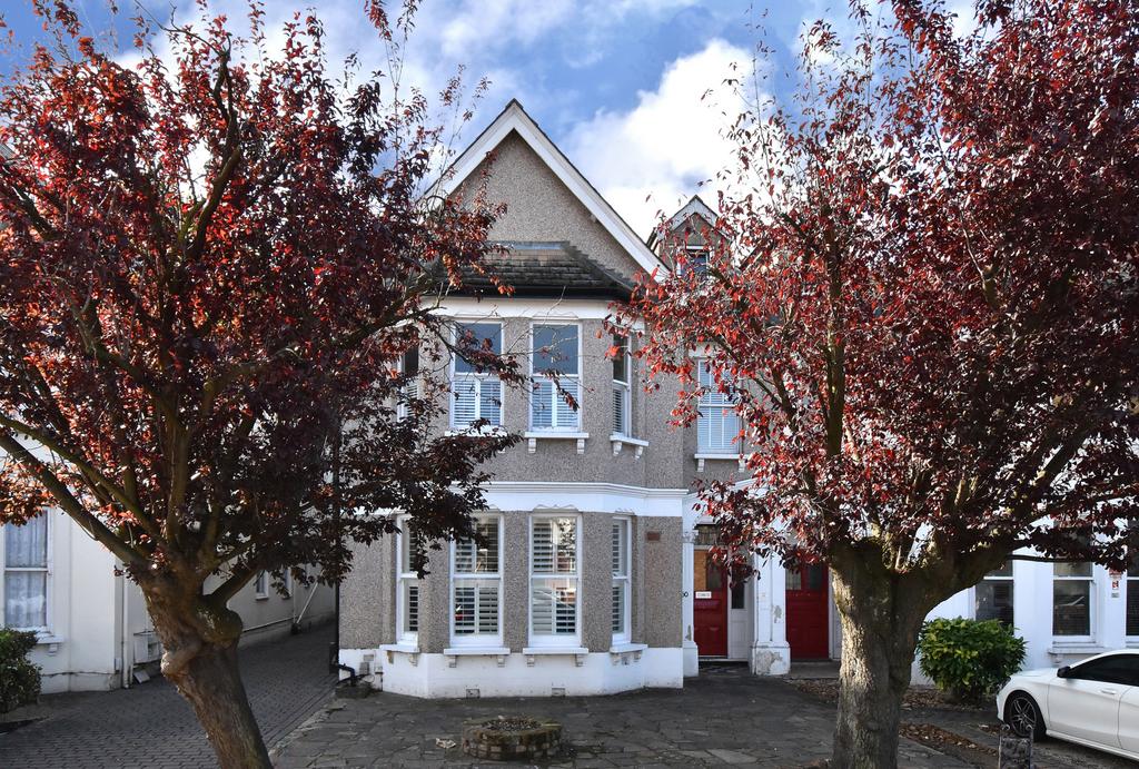 Culverley Road, Catford, SE6 2 bed flat £315,000