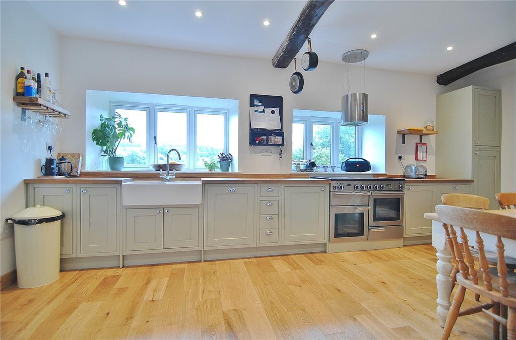 Butterrow Hill, Stroud, Gloucestershire, GL5 4 bed link detached house