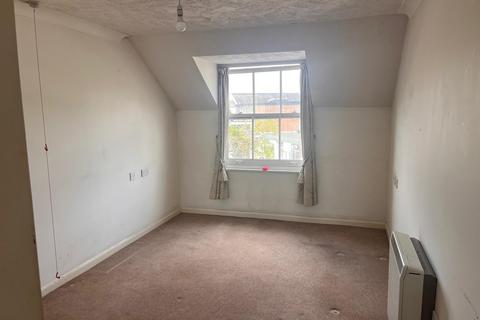 1 bedroom flat for sale, Stockbridge Road, Chichester, West Sussex