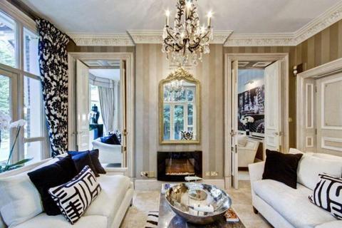 6 bedroom detached house to rent, Frognal Hampstead NW3