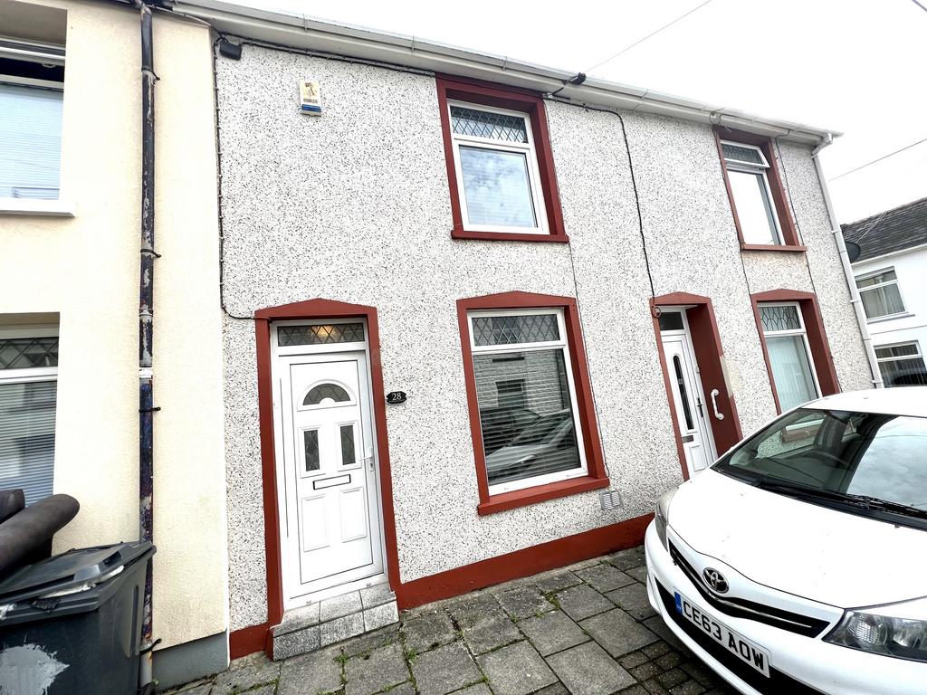 Pentrebach, Merthyr Tydfil CF48 3 bed terraced house for sale £135,000