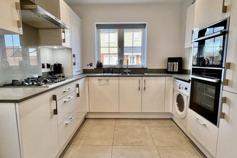 4 Caspars Way, Fordingbridge, SP6 1FP