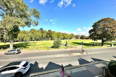 236 Plumstead Common Road, Plumstead, London, SE18 2RS