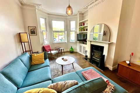 236 Plumstead Common Road, Plumstead, London, SE18 2RS