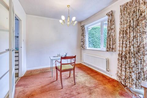 23 Oak Tree Close, Virginia Water, GU25 4JF