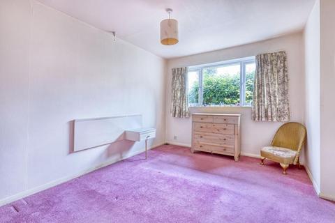 23 Oak Tree Close, Virginia Water, GU25 4JF