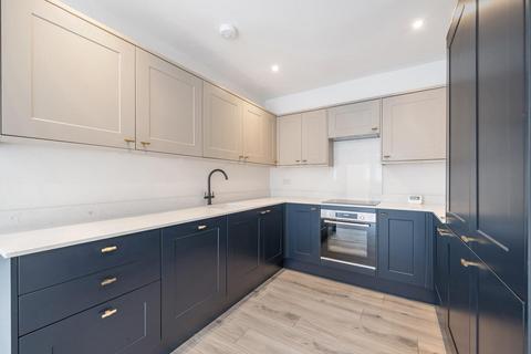 2 bedroom flat for sale, Rosemont Road, Hampstead