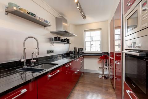 2 bedroom flat to rent, Canongate, Holyrood, Edinburgh, EH8