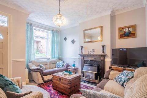 2 bedroom semi-detached house for sale - Smedleys Avenue, Sandiacre, Nottingham, Nottinghamshire, NG10