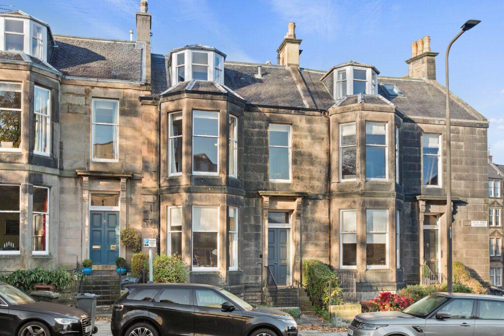 Dean Park Crescent, Edinburgh EH4 4 bed flat for sale £640,000
